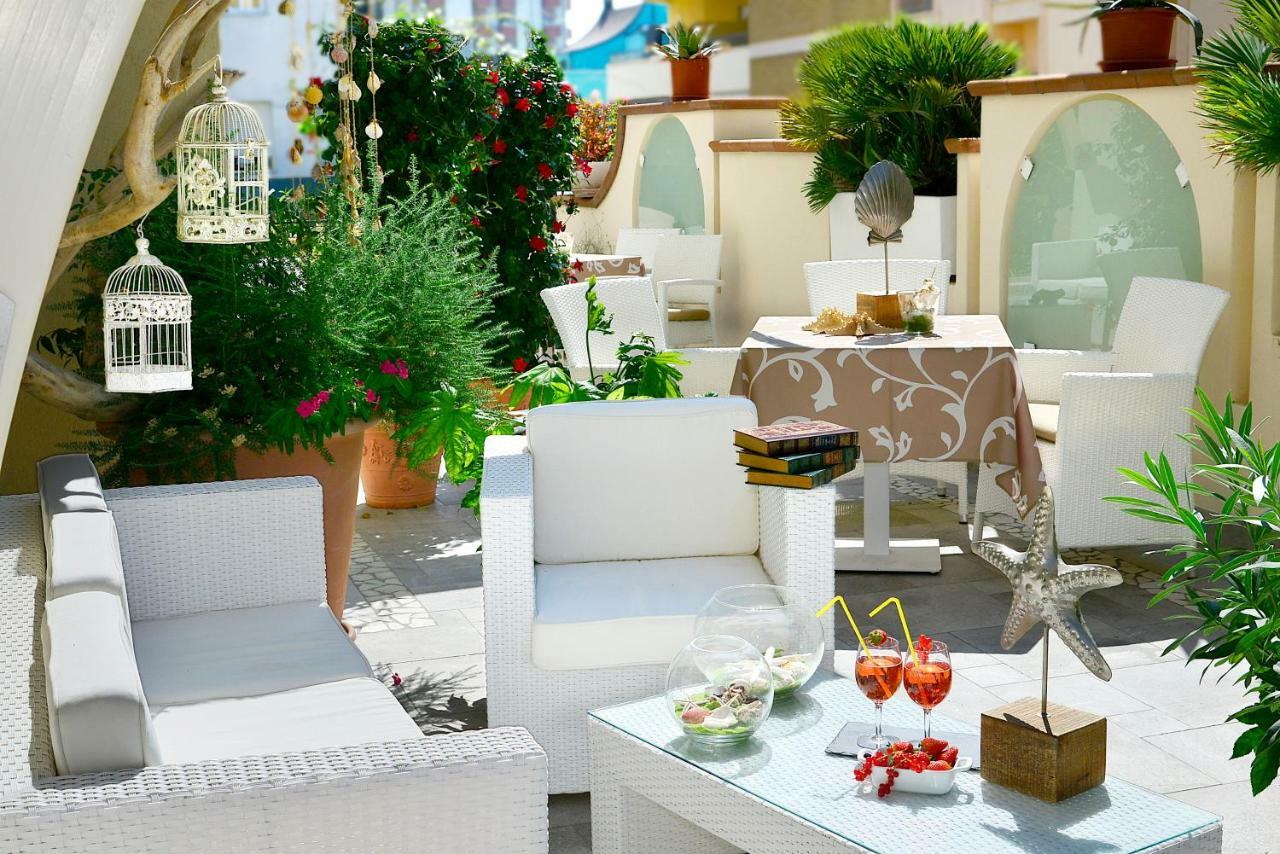 Hotel La Conchiglia Bellaria-Igea Marina Exterior photo